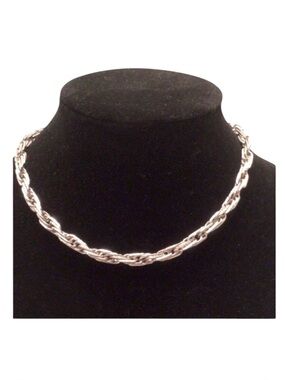 Vintage Monet Silver Tone Chain Necklace.